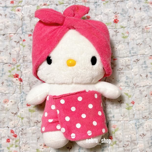 (이체시에눌) 고전키티 목욕키티 수건키티 핑크 도트 패턴 키티 인형