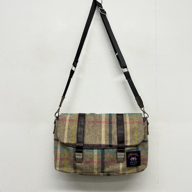 언더그라운드 MOON 요크셔 트위드 크로스