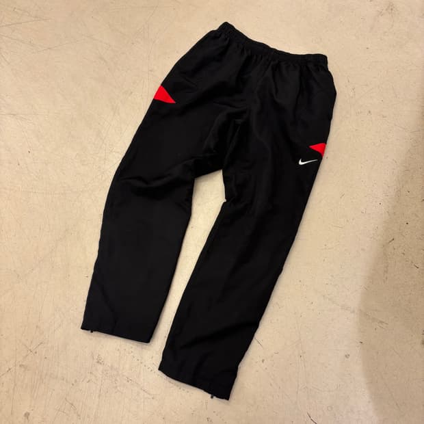 나이키 레드포인트 스우시 트레이닝 팬츠