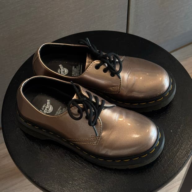 닥터마틴 3홀 로즈골드 uk3