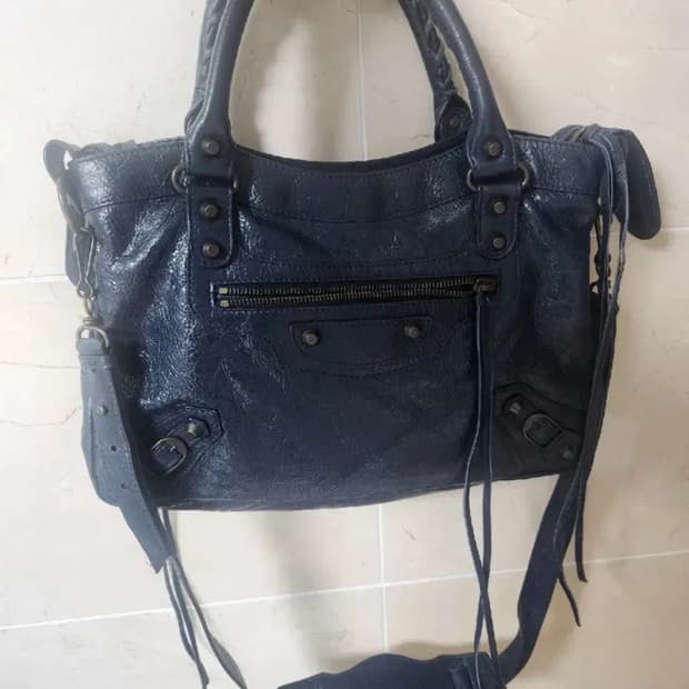 발렌시아가 시티백 네이비