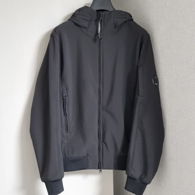 cp컴퍼니 쉘 바람막이