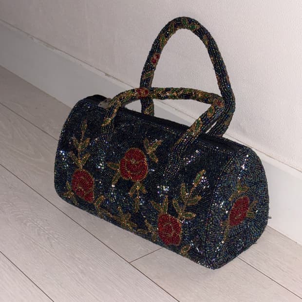 (희귀) 빈티지 오리엔탈 장미 비즈 핸드백🌹✨