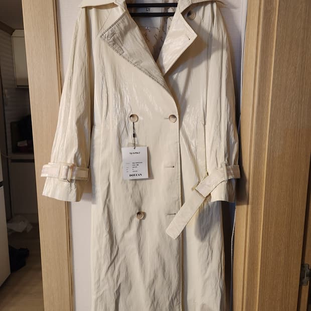 Doucan 두칸 겸손 트렌치코트 새상품