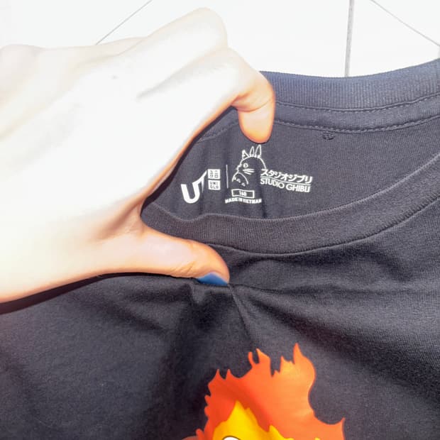 유니클로 센과 치히로 t-shirt