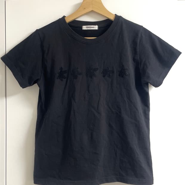 flower Standard t-shirt (black)