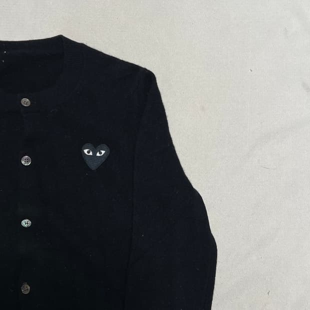 L 꼼데가르송 블랙 하트 로고 여성용 가디건
