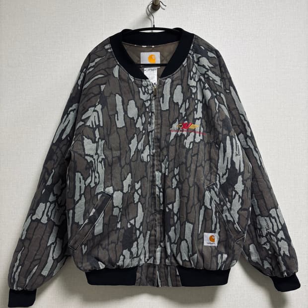 Carhartt 칼하트 트리바크 카모 패턴 퀼팅 한정판 자켓