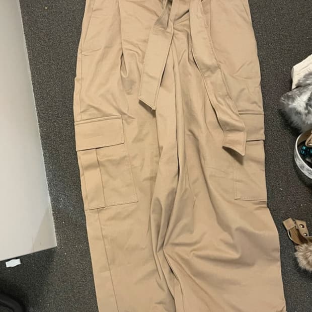 자라 paperbag cargo trousers