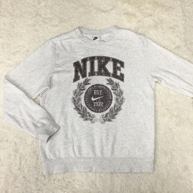 나이키 여성 빅로고 맨투맨 BB19