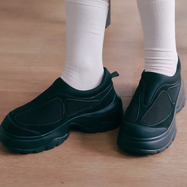 솔트 앤 초콜릿 아콘 스니커즈