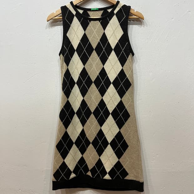 베네통 아가일 울 민소매 니트 원피스