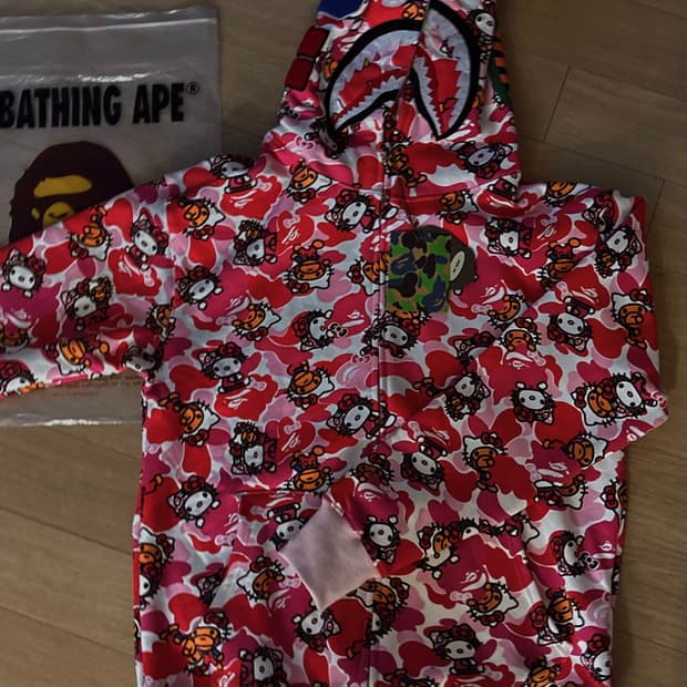 베이프 헬로키티 샤크후드 