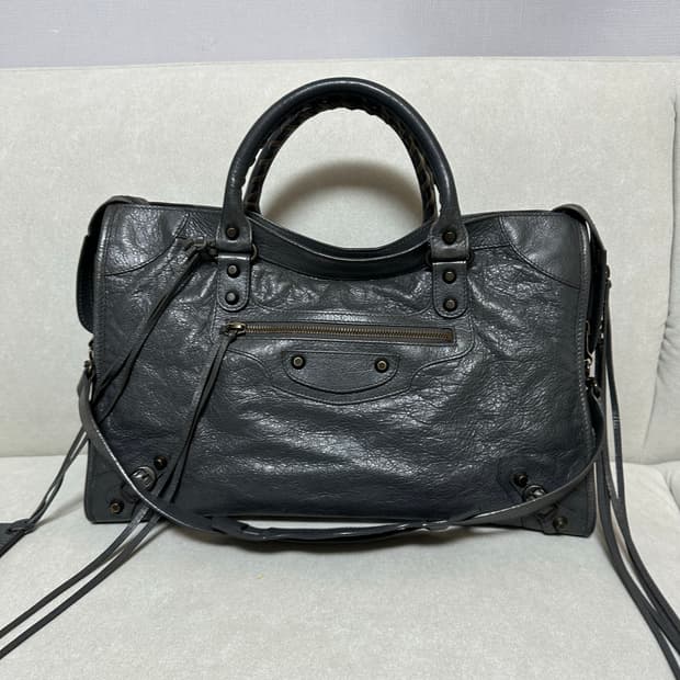 [A 정품] 발렌시아가 시티 모터백 미디움 다크그레이