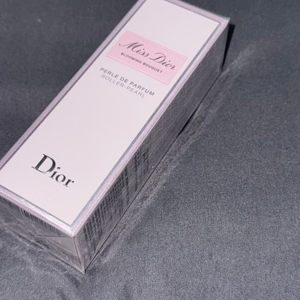 디올 블루밍 부케