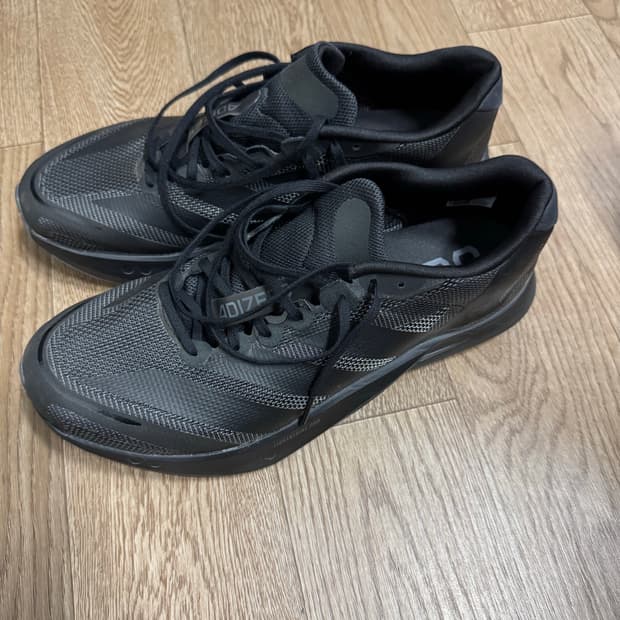 아디다스 보스턴13 270사이즈 판매합니다