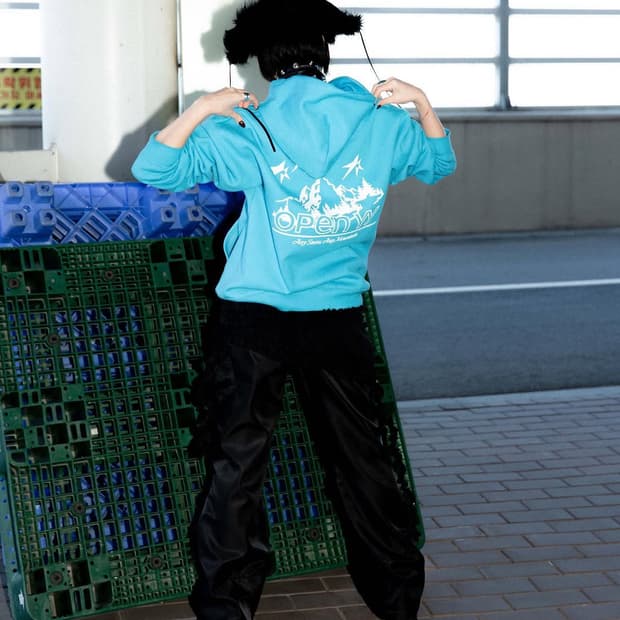 OPEN YY 마운틴 그래픽 후드 블루