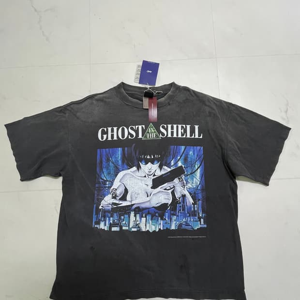 세인트 마이클 x 고스트 인 더 쉘 숏슬리브 티셔츠 블랙 