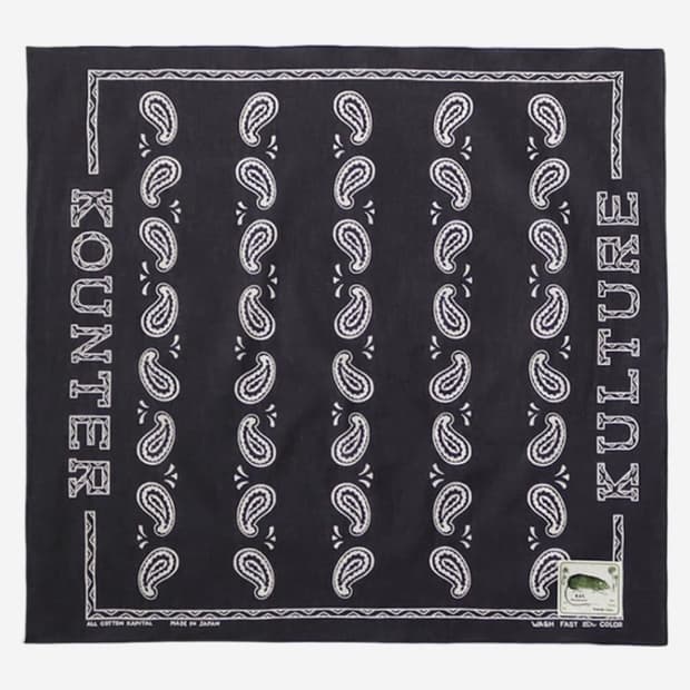캐피탈 페이즐리 네이비 스카프/반다나