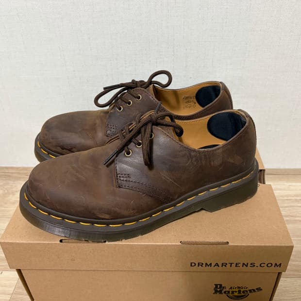 닥터마틴 크레이지홀스 240