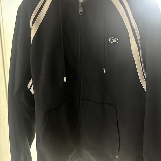 아더에러 후드집업 XL