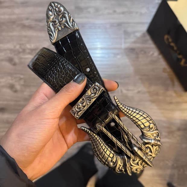 Oil-Waxed Croc Embossed Leather Belt