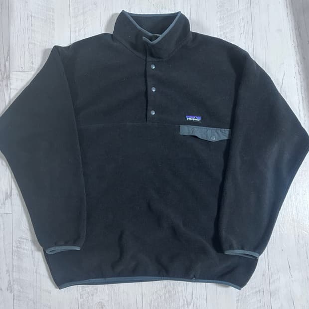 파타고니아 신칠라 헤비웨이트 블랙 포지 그레이 XL