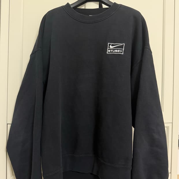 나이키 x 스투시 맨투맨 크루넥 블랙 L