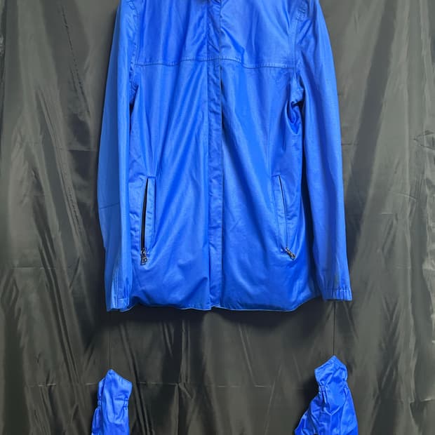 프라다 고어텍스 리버시블 자켓  상세사진