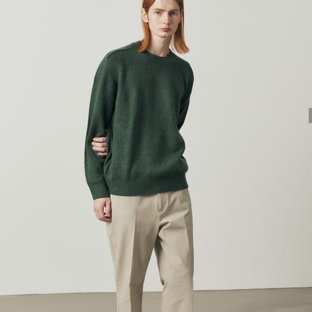 사이즈 L) 수아레 울 새들 라운드 니트 - 그린