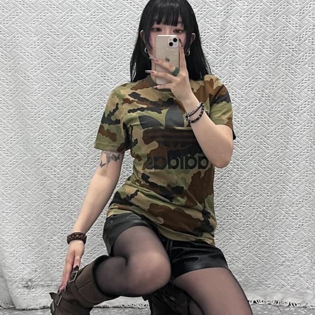 아디다스 빈티지 스트릿 펑크 카모플라주 반팔티 90 C11776