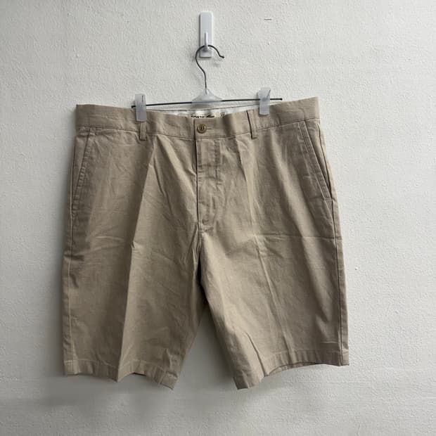 라코스테 슬림핏 베이지 하프 팬츠 36