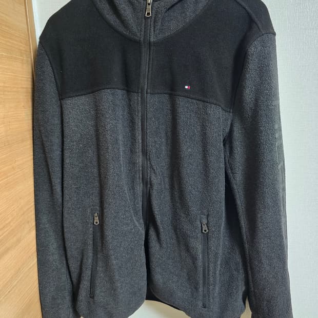 타미힐피거 후리스