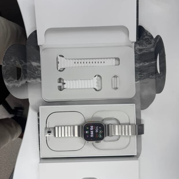 애플워치 울트라 2세대 49mm 티타늄 풀박스