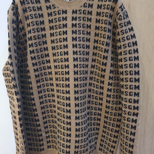 MSGM 로고 패턴 남성 울 니트 판매합니다!