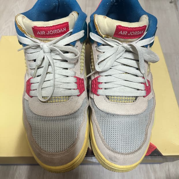 조던 4 x 유니온 레트로 구아바 아이스 275