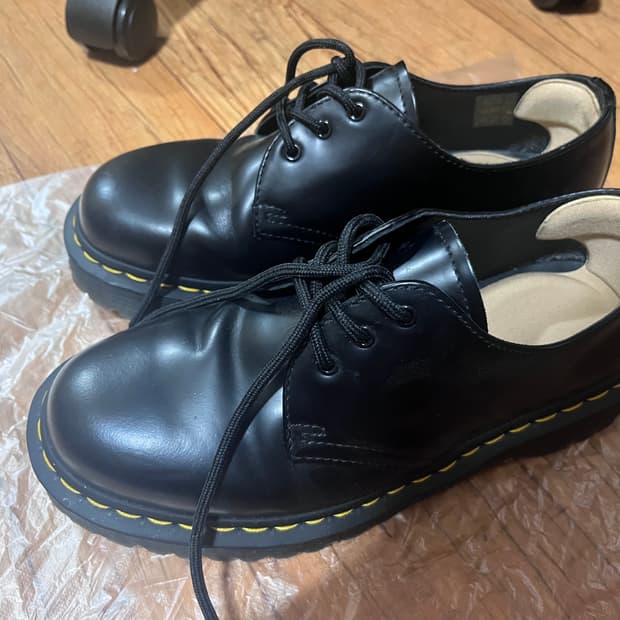 닥터마틴 1461 벡스 240