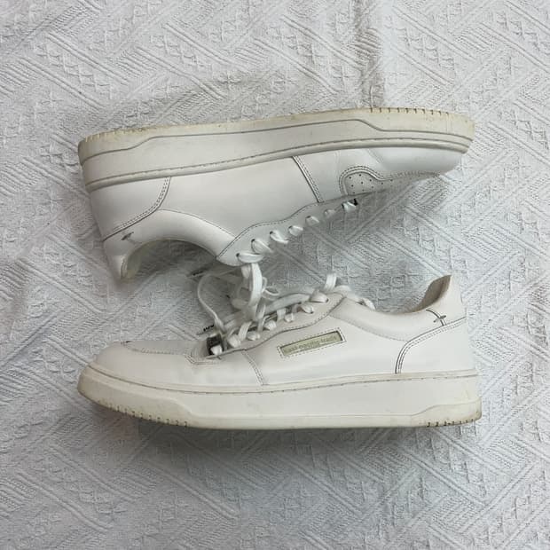 [280] EPT 이피티 화이트 스니커즈