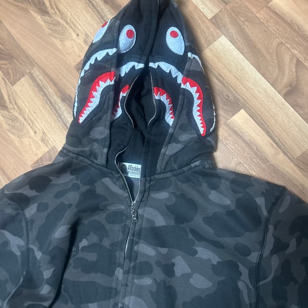 베이프 후드집업