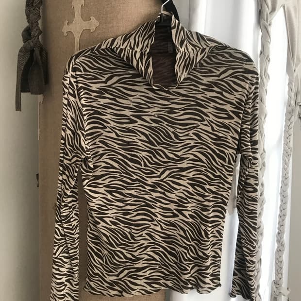 vintage pattern mash top