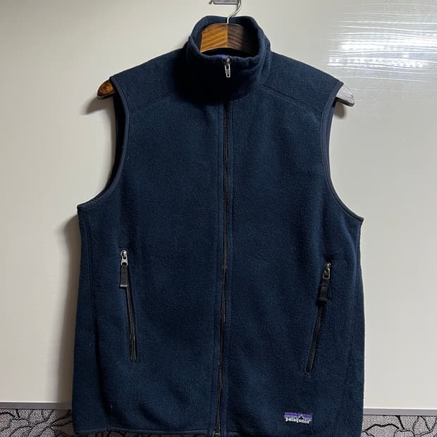 파타고니아 네이비색 플리스 조끼