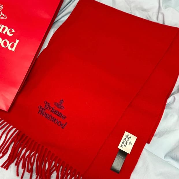 비비안웨스트우드 레드라벨 울 목도리 새상품