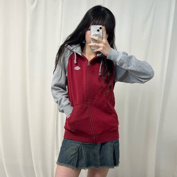Dickies burgundy hood zip-up 