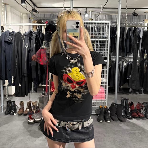 히스테릭 글래머 미니짱 도트 그래픽 반팔티