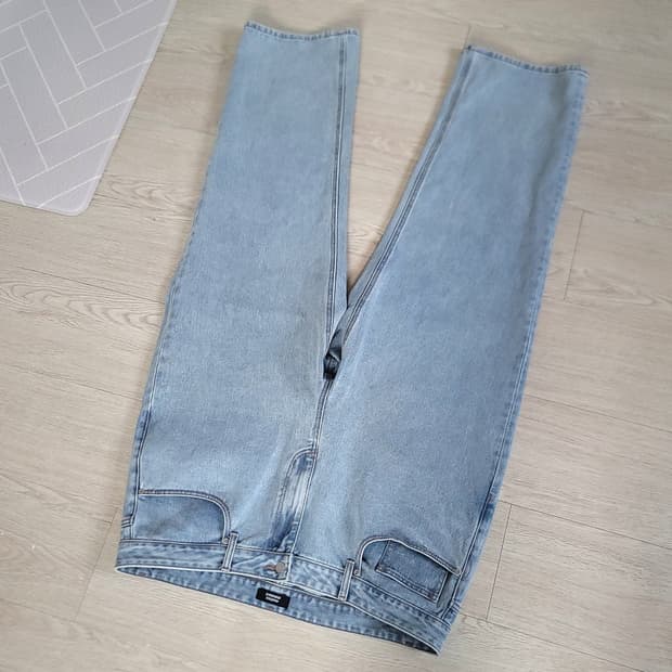 무신사스탠다드 레귤러핏 데님팬츠 40