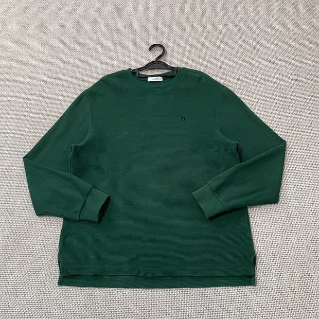 헤지스 라운드 맨투맨 24SS. 5198