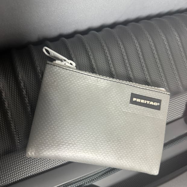 프라이탁 블레어 실버 그레이