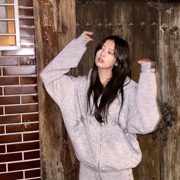 [정소민 착용] 폴리수엠 오너먼트 그레이