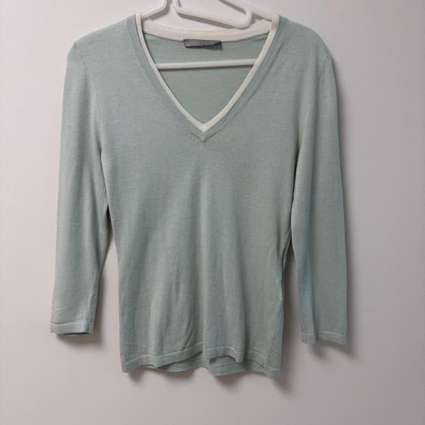 띠어리 브이넥 티셔츠