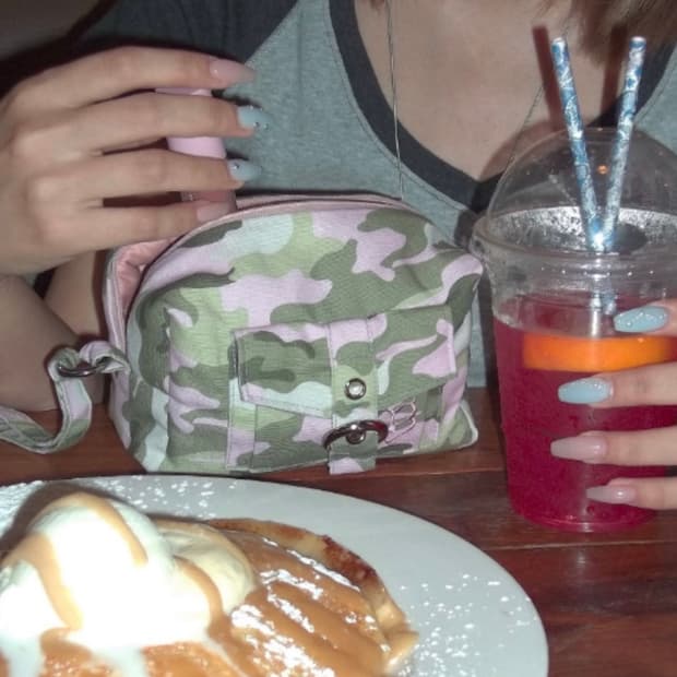 크리블 핑크 카모 포켓 파우치